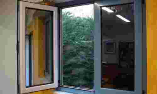 Δίχρωμα κουφώματα αλουμινίου