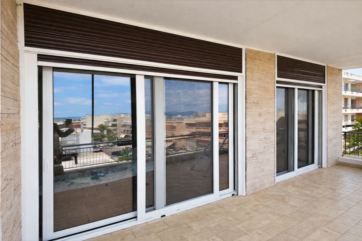 Καλύψη κουτιών ρολών με προφίλ αλουμινίου