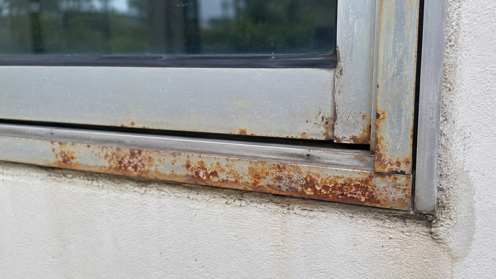 Rust on Aluminum Frames