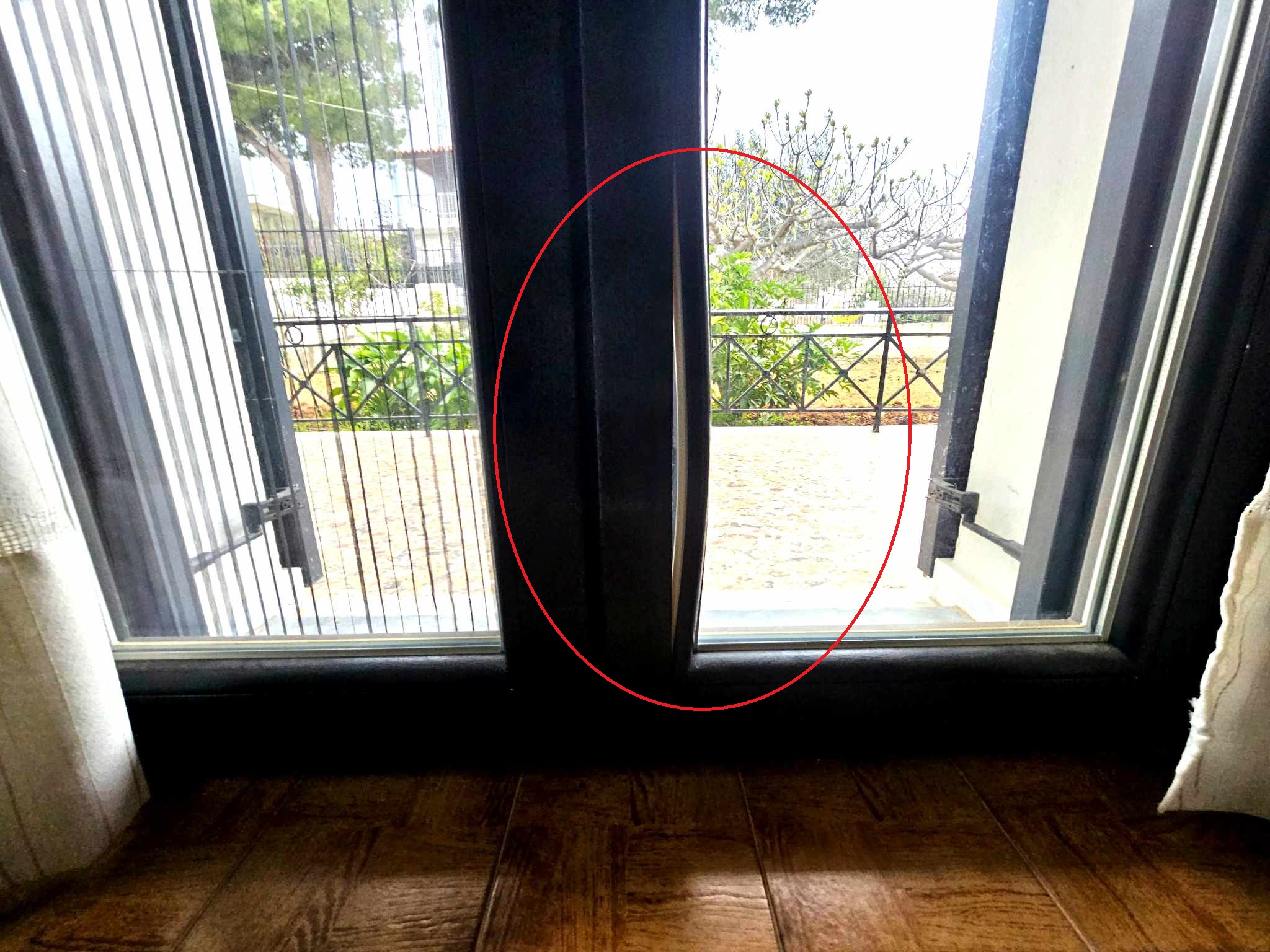 παραμορφωση κουφωματα pvc