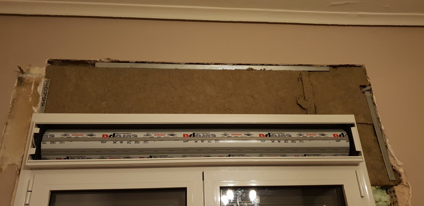 ηχομόνωση Κλείσιμο – μόνωση των παλαιών κουτιών ρολού