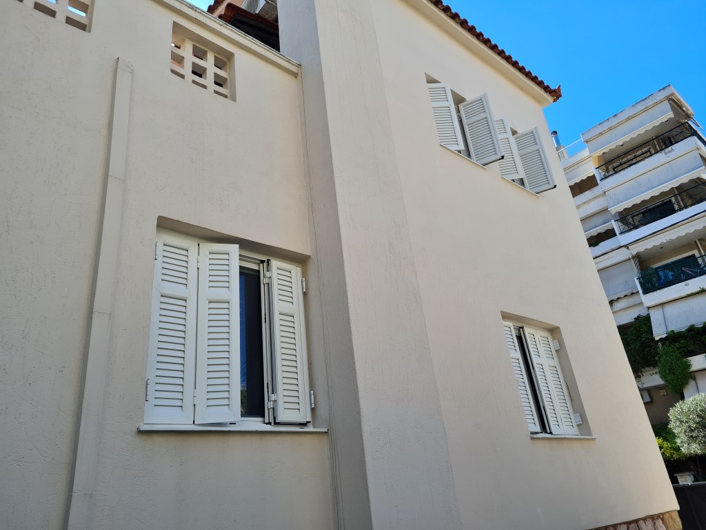 Κανονισμός πολυκατοικίας και χρώμα κουφωμάτων – παραθύρων