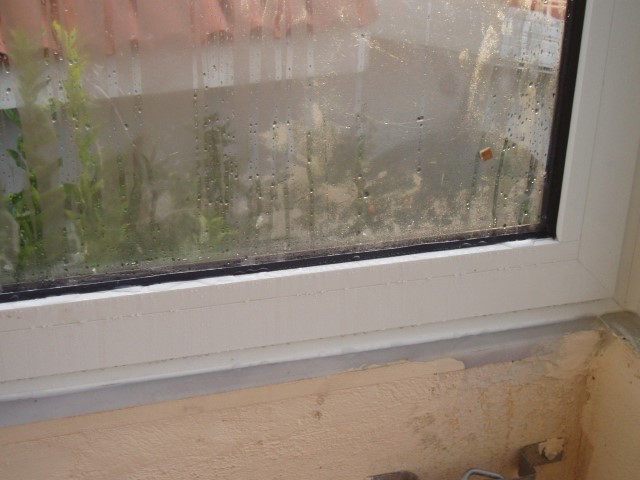 φαινόμενο της υγροποίησης στα παράθυρα