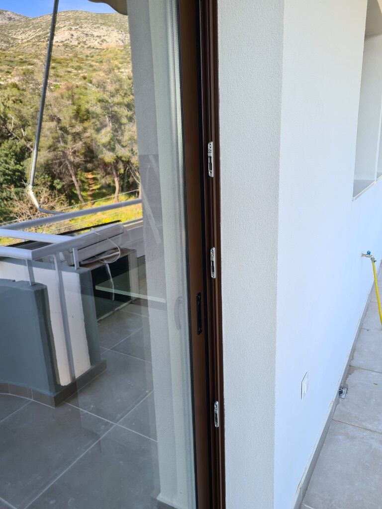 Πολλαπλό κλείδωμα 3 ή 6 σημείων στα συρόμενα κουφώματα