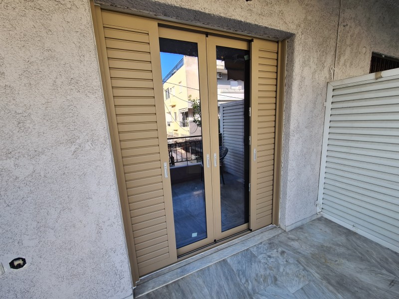 Προβλήματα όταν δεν χωράνε τα χωνευτά κουφώματα με σήτες μέσα στα τούνελ