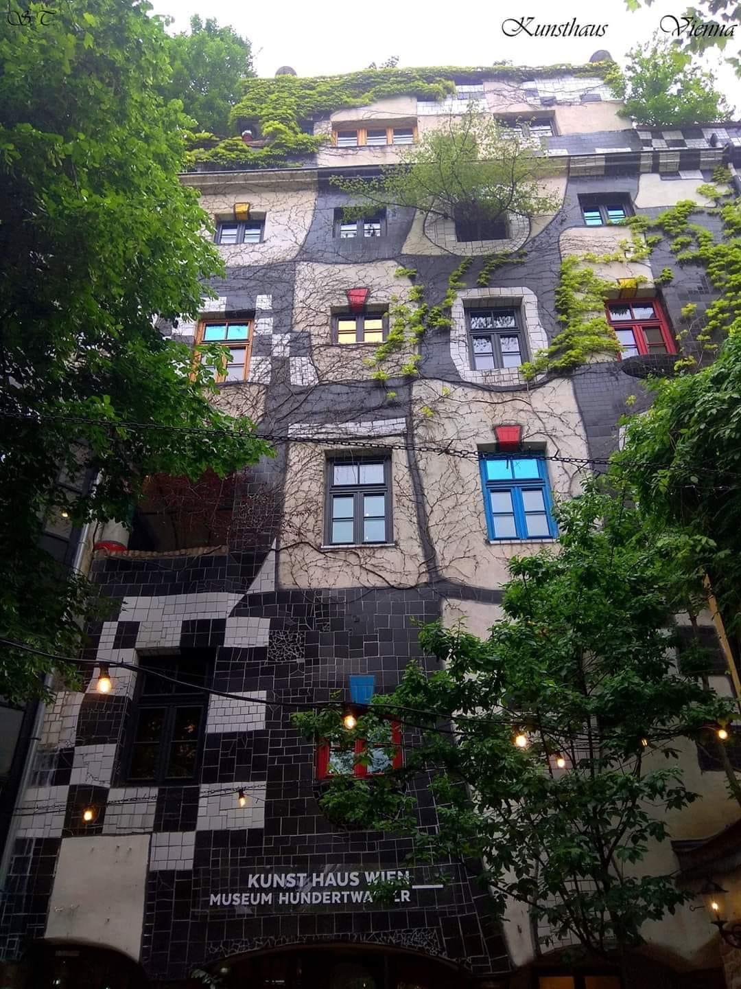 συρόμενα ή ανοιγόμενα κουφώματα πολυκατοικιες